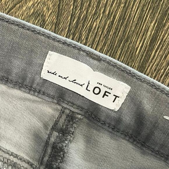 Ann Taylor LOFT Modern Skinny Jeans Denim Stretch Light Wash Gray Size 27/4 - Picture 8 of 13